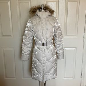 The North Face Stone Colored Shimmer Puffer Coat Women’s Size Small